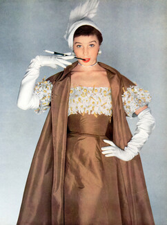 Jacques Fath 1950 Evening Gown and Coat, Faille of Ducharne, Embroidery, Photo Philippe Pottier