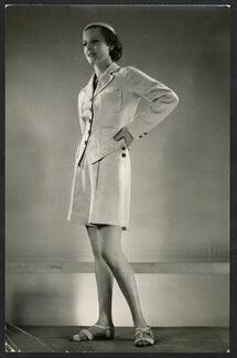 Lucien Lelong 1930s Original Press Photo, Hermès Shoes, Photo H. E. Deutsch Studio, Beachwear