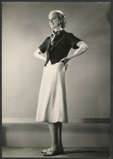 Lucien Lelong 1930s Original Press Photo Deutsch Studio, Sport tennis Jacket, Hermès Sandals