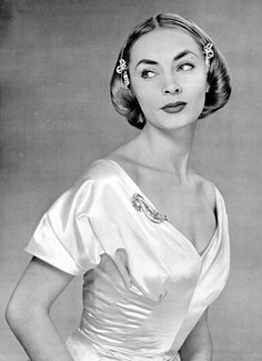 Mad Carpentier 1955 Evening Dress, Hair Clips, Brooch, Mellerio