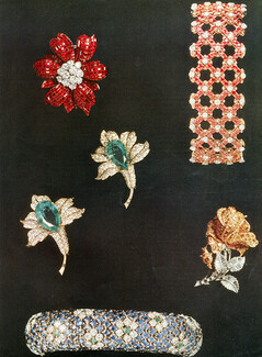 Van Cleef & Arpels 1958 Flowers Clips, Bracelets