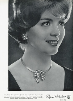 Créations G (Jewels) 1959 Earrings, Necklace, Photo Philippe Pottier