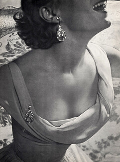 Harry Winston (Jewels) 1950 Clips, Earrings, Photo Hoyningen-Huene