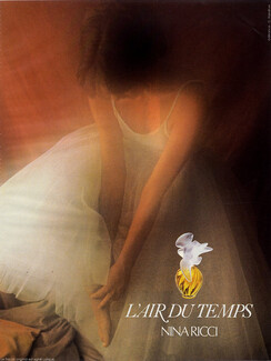 Nina Ricci (Perfumes) 1979 L'Air du Temps, Photo David Hamilton, Ballet