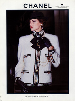 Chanel 1985 Inès de la Fressange Suit