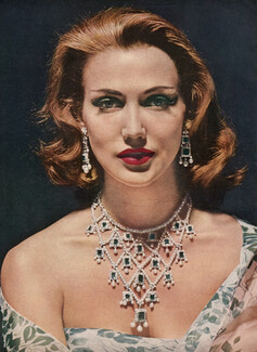 Van Cleef & Arpels 1956 Emerald Eye, Germaine Monteil Cosmetics, Photo Irving Penn
