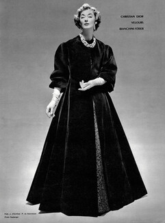 Christian Dior 1954 Manteau en velours, Bianchini Férier, Photo Seeberger, Evening coat