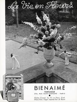 Bienaimé (Perfumes) 1936 La Vie en Fleurs, Photo Arik Nepo
