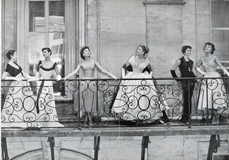 Pierre Balmain, Jean Dessès, Christian Dior (2), Givenchy, Jean Patou 1954 Ducharne (2), Photo Lionel Kazan