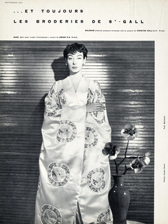 Christian Dior 1954 Saint-Gall Embroidery, Chinese, Photo Joseph Grove