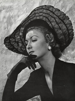Paulette (Millinery) 1947 Photo Pottier