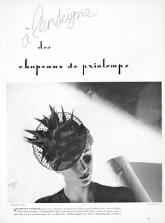 Schiaparelli (Millinery) 1937 Photo Roye (Rubin)