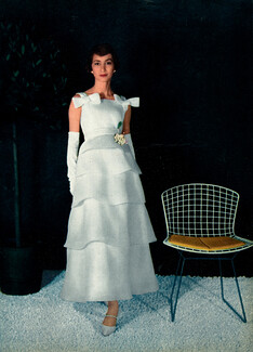 Christian Dior 1955 En Blanc, Simonnot-Godard, Furniture, 3 pages, 3 pages