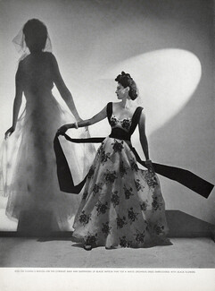 Chanel 1937 Organdie Dress, Embroidery, Photo Cecil Beaton