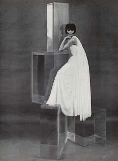 Grès 1960 Dress White Matte Jersey, Racine, Photo Richard Avedon