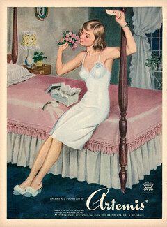 Artemis (Lingerie) 1947 Nightgown