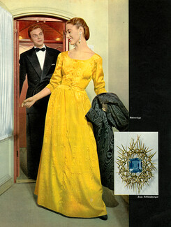 Balenciaga 1953 Robe en soie moirée, Make up Elizabeth Arden, Jewel Jean Schlumberger