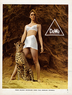 Déwé (Lingerie) 1967 Girdle, Bra, Cheetah