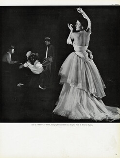 Christian Dior 1950 Tulle de Brivet et Dognin, Théâtre La Bruyère, Photo Guy Arsac