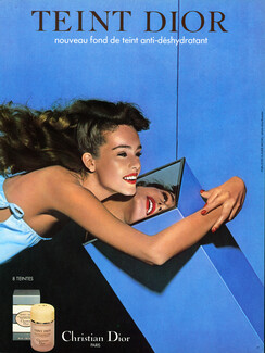 Christian Dior (Cosmetics) 1980 Teint Dior, Photo Guy Bourdin