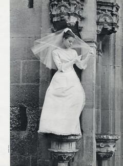 Guy Laroche 1959 Wedding Dress, Satin Hurel, Photo Sabine Weiss