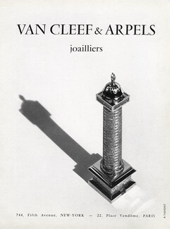 Van Cleef & Arpels 1953 Colonne Vendôme, Photo A. Thévenet