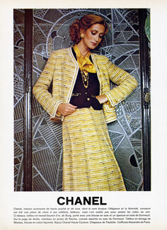 Chanel 1978 Tailleur en tweed Burg