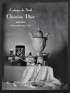 Christian Dior Boutique 1962 Cadeaux de Noël, Decorative Arts, Tobacco Smoking