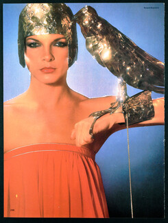 Oskar Gustin (Jewel) 1976 Falcon Bracelet, Ungaro Dress, Photo Roland Bianchini