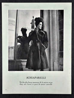 Schiaparelli 1945 Photo Lee Miller, Vogue Libération