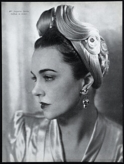 Fernand Aubry 1941 Jacqueline Delubac, Hairstyle