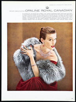 Christian Dior (Fur Clothing) 1955 Opaline Royal Canadian, Bijoux Cartier, Photo Virginia Thoren