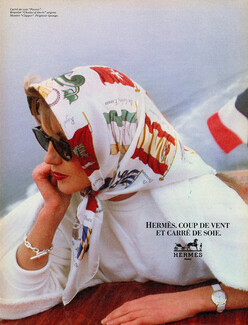 Hermès (Carrés) 1983 Coup de vent, Carré Pavois, Bracelet Chaine d'Ancre