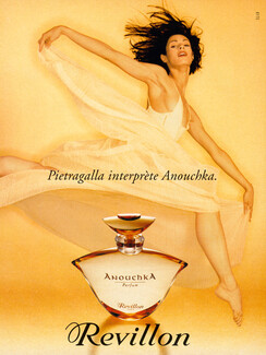 Revillon (Perfumes) 1994 Pietragalla interprète Anouchka