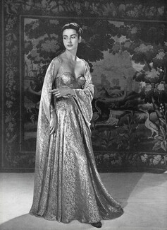 Laure Belin (Lingerie) 1952 Robe soutien-gorge en lamé rouge et or