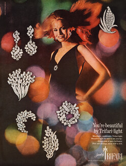 Trifari (Jewels) 1968 Trifari-light