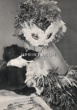 Léonor ou l'invention romanesque, 1949 - Leonor Fini Photo André Ostier, Feathers, Mask, Text by Carlo Lévi, 3 pages