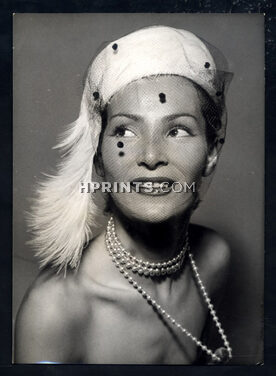 Maud et Nano (Millinery) 1950 Modèle Sourire Hat Original Press Photo Robert Cohen