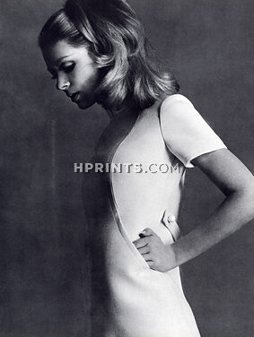 Givenchy Boutique 1969 Photo Laporte