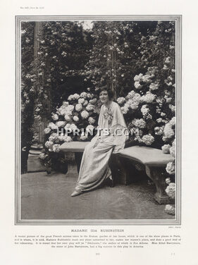 Ida Rubinstein 1925 in the Garden of her House