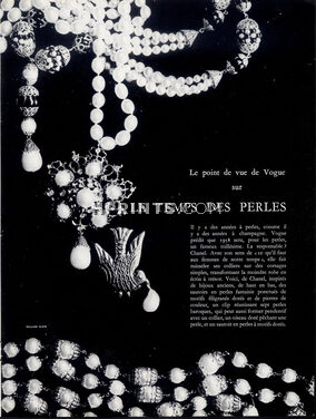 Chanel (Pearls) 1957 Long Necklace in Pearls, Clip in baroque Pearls