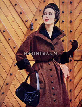 Lucile Manguin 1953 Ducharne, Hermès (Gloves) Suviane (handbag)