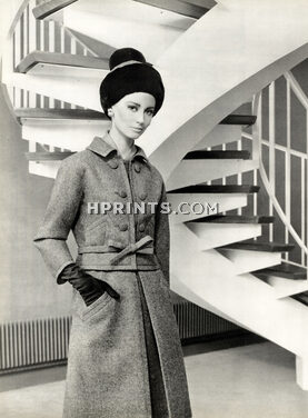Christian Dior 1962 Tailleur ceinturé, Photo de Vassal