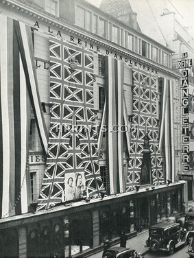 A La Reine D'angleterre 1938 Shop Window 249 rue Saint-Honoré, Paris