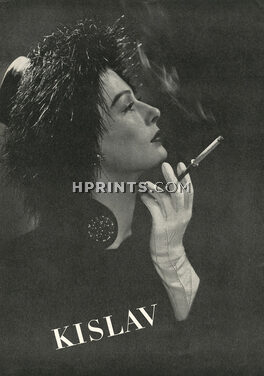 Kislav (Gloves) 1947 Cigarette Holder