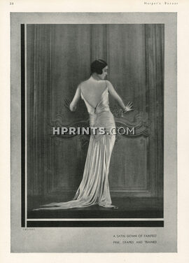 Chanel 1930 A satin Gown of faintest pink, draped and trained, Evening Gown, backless