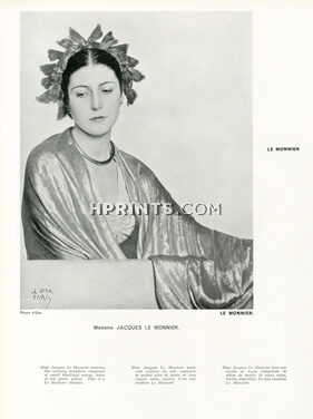 Mrs Jacques Le Monnier (Portrait) 1934 Coiffure composée de petites ailes de merle, Photo D'Ora