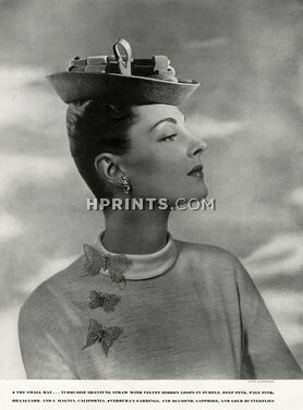 Verdura 1942 Earrings Sapphire and diamond and Gold Butterflies, Photo Erwin Blumenfeld