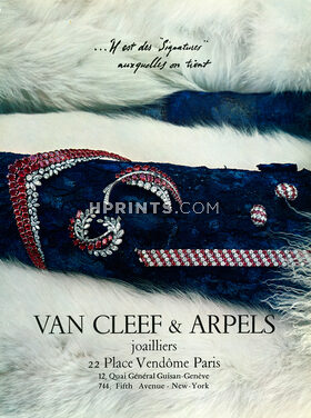 Van Cleef & Arpels 1962 Bracelet Clips, 2 pages