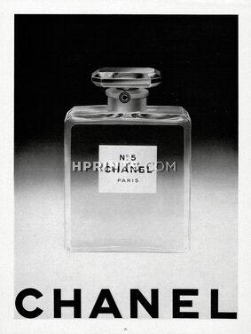 Chanel (Perfumes) 1951 Numéro 5 (bottle version B)